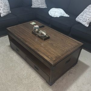 Coffee table, matching tv stand. Like new.